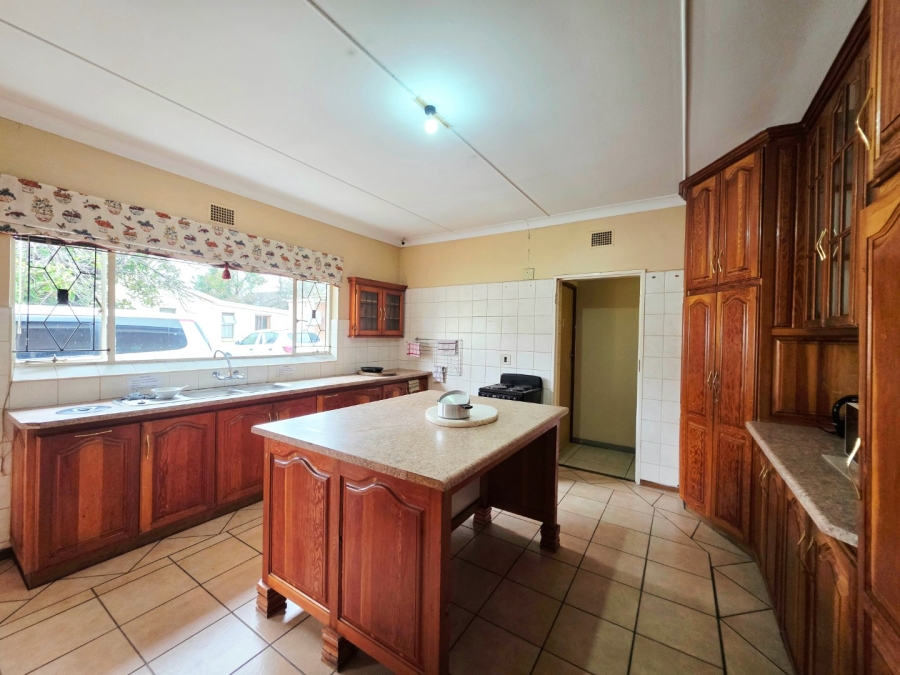 15 Bedroom Property for Sale in Universitas Free State